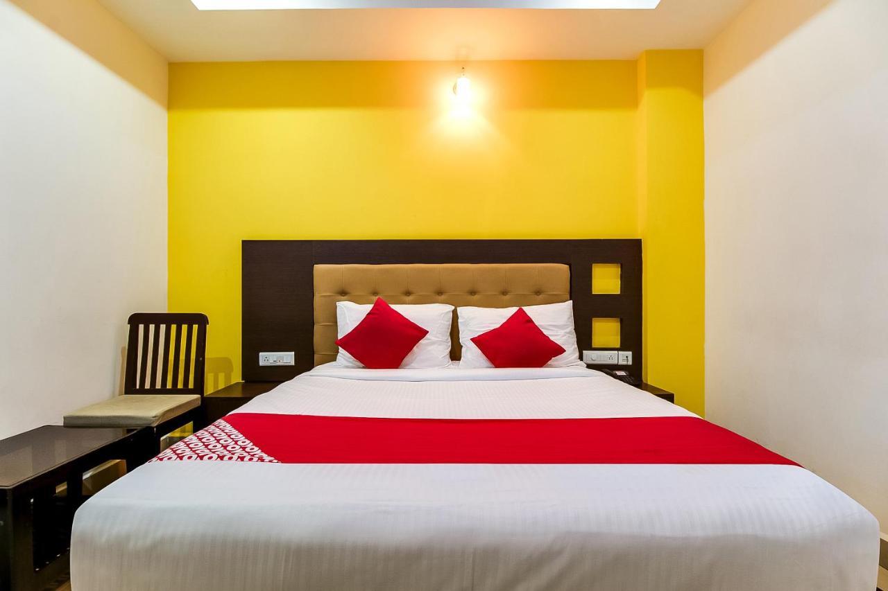 Oyo Flagship 9115 Hotel Udayee International Tirupati Buitenkant foto